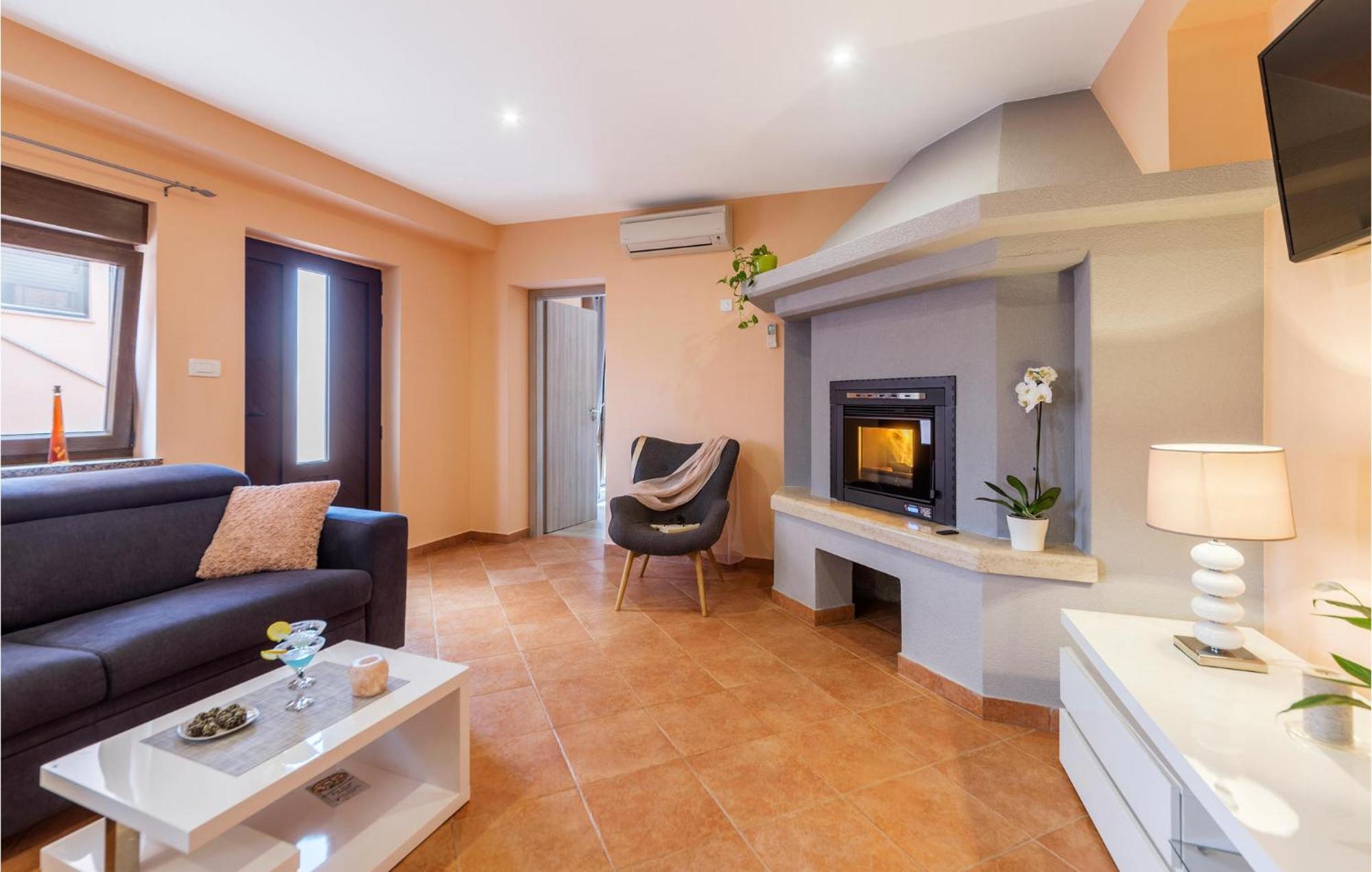 1 Bedroom Stunning Apartment In Pula Exteriér fotografie